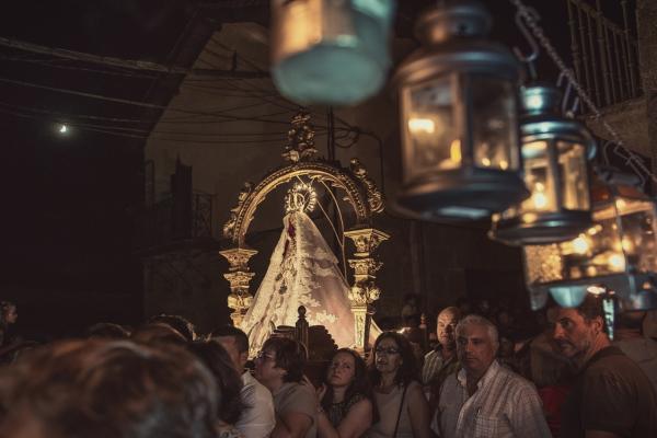 Fiestas de primavera, romerías y ofertorios