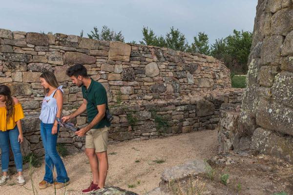 Entrada oeste al Castro de Yecla de Yeltes