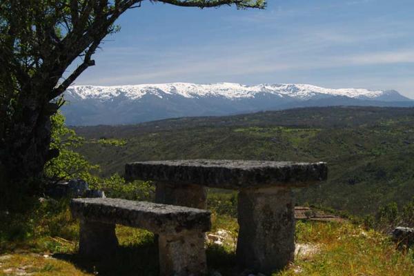 Rock wine-presses route