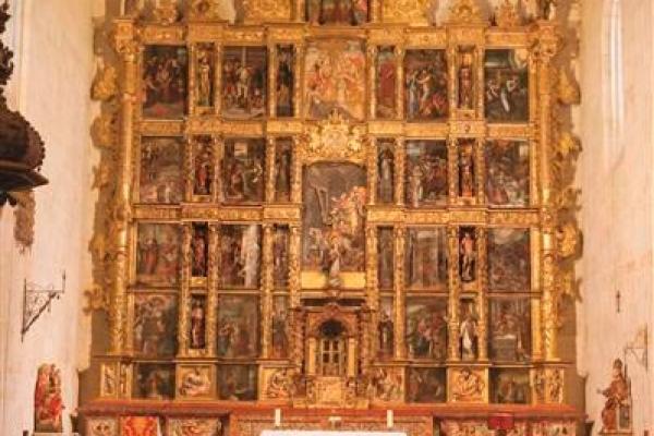 Artesonados y retablos 