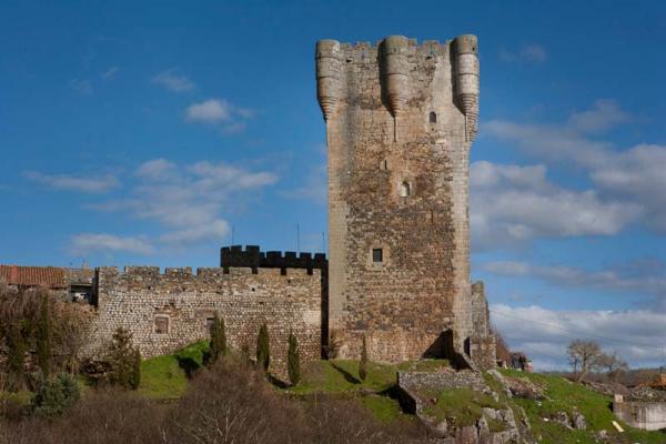 Monleón Castle