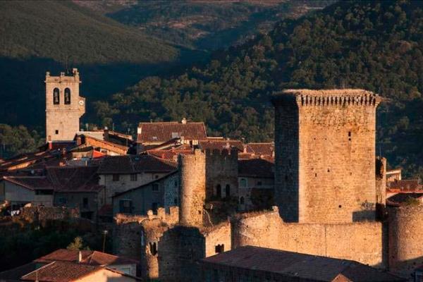 Miranda del Castañar Castle